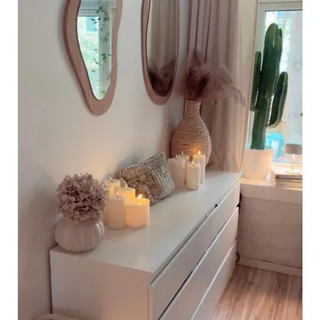 Апартаменты Cozy In The Heart Of