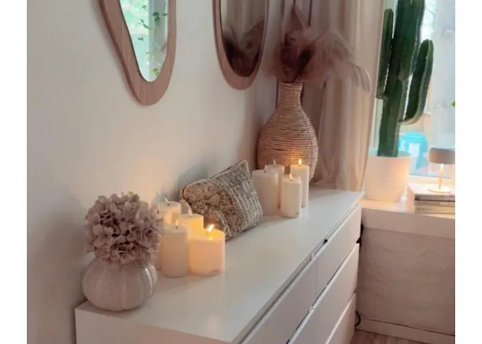 Апартаменты Cozy In The Heart Of
